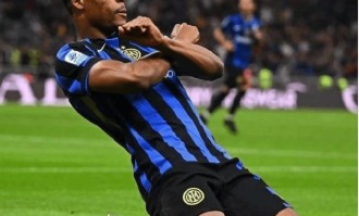 周五005意甲，科莫VS国际米兰，残阵也要拼冠军！老男孩们带伤死磕科莫：就算爬也要爬出3分