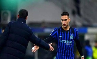 国米选定方向就果断前行！欧冠失利却现三将闪光，齐沃蓄力联赛！