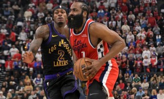 斗法！洛城四超巨两人获完胜 老登助人为乐迎里程碑