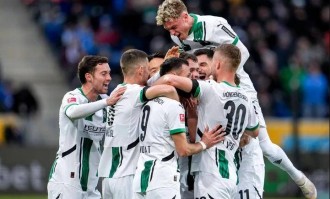 足坛悲喜一夜！国米7连胜终结，拜仁3-0豪取13连胜，大巴黎3-0，多特压哨绝杀